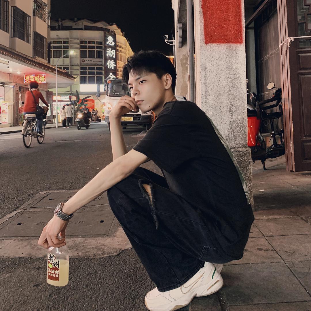 _輝輝輝.