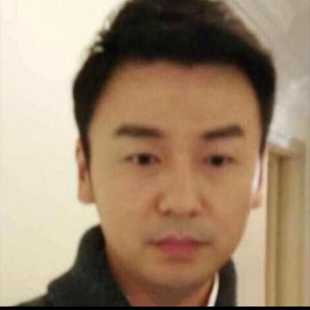 一朵风中飘渺的陈俊生