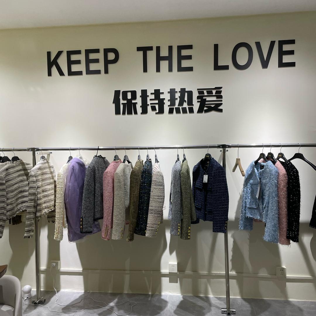 鹿家女装仓库直发