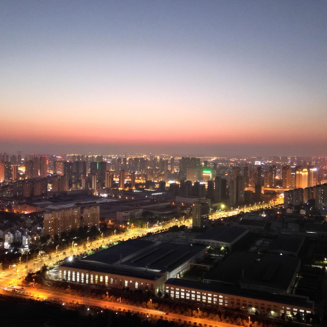 龙傲天…