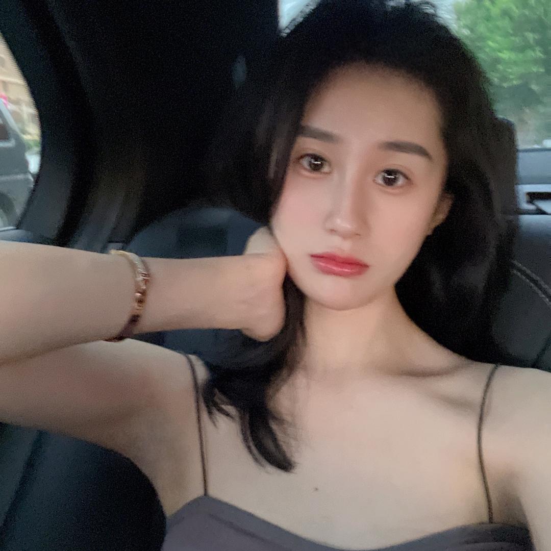 陈亦靓了