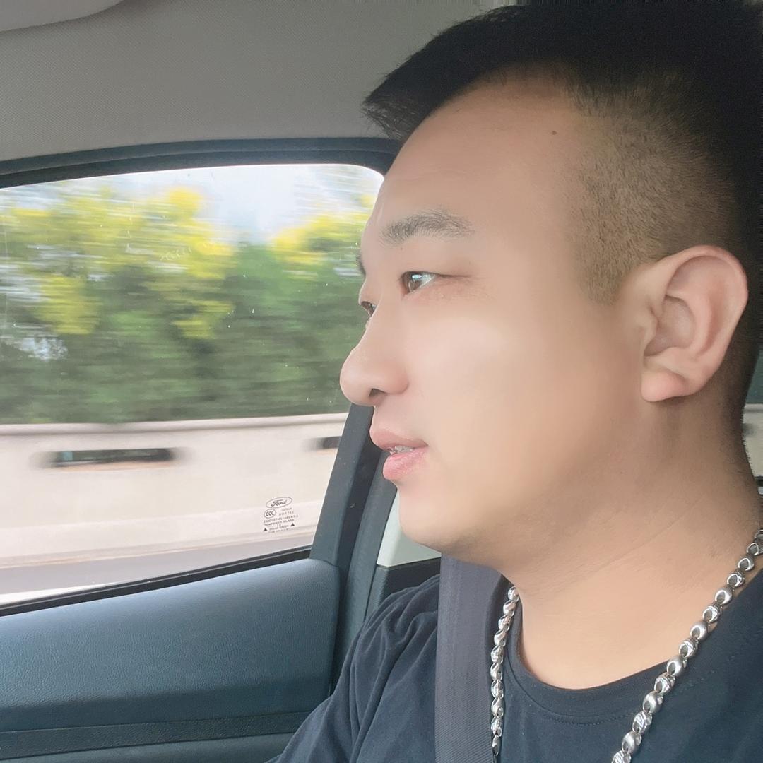 ༺༼࿅࿆扈三鸽࿈࿆༽༻