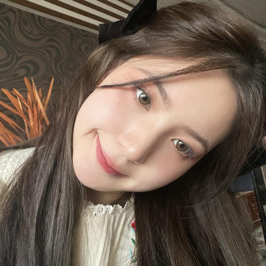 迪娜Dinaaa