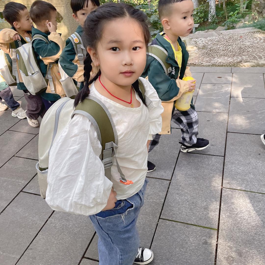 爱吃糖的妹妹