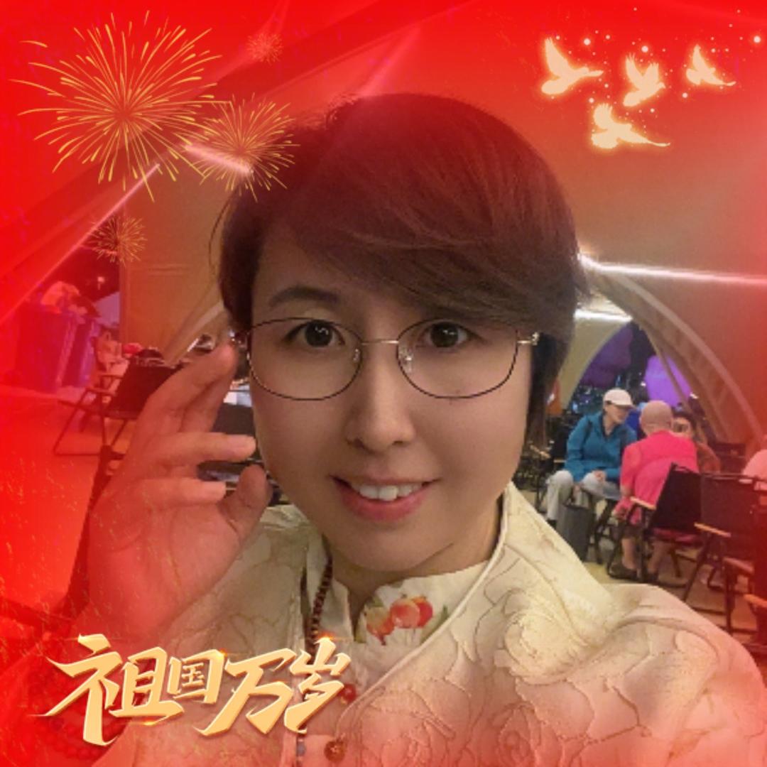 娜吉闲不住