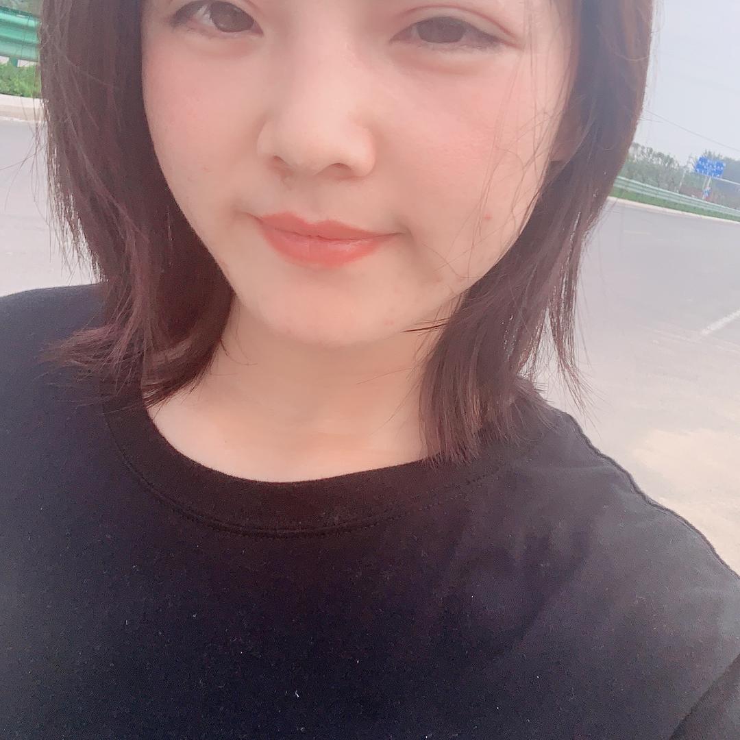 爱护肤的香香本香