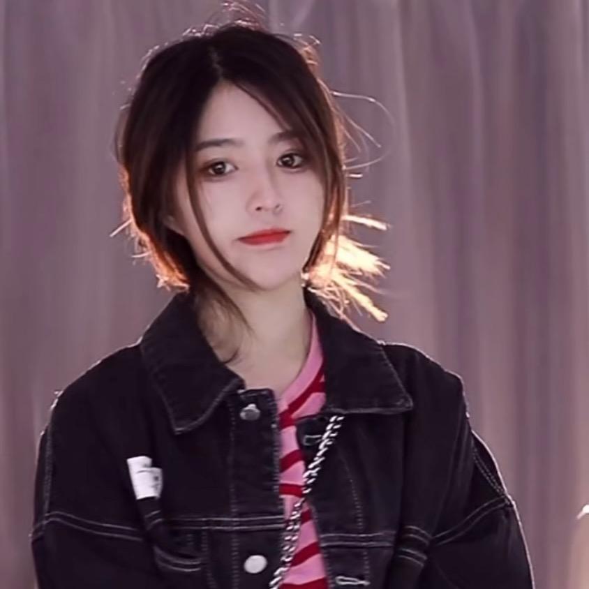 阿梓很可爱