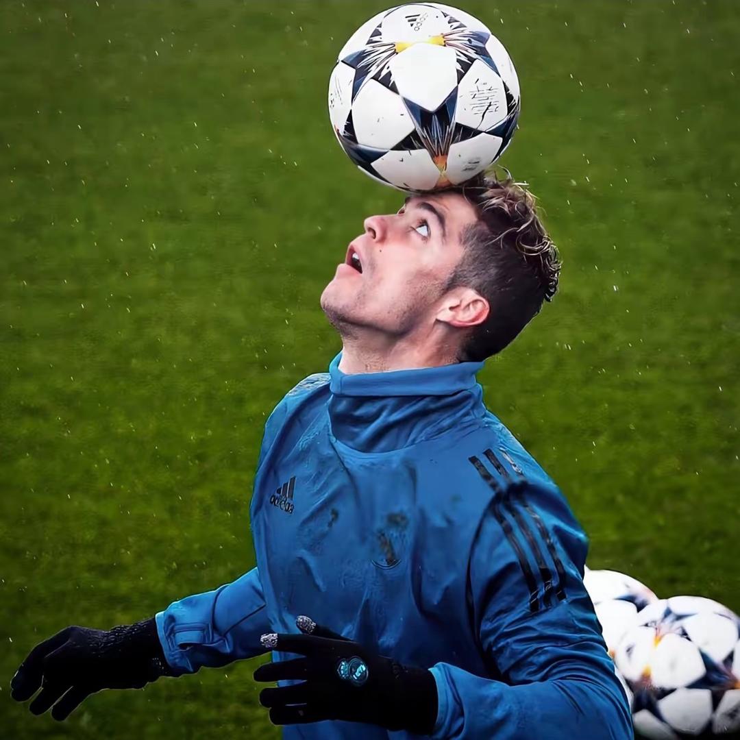 CR7_