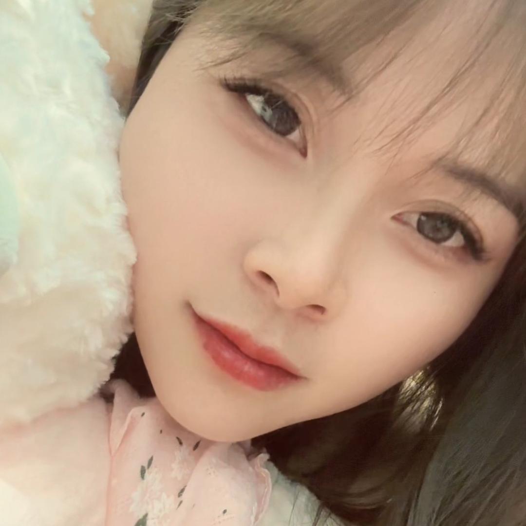 娜娜灵璧石