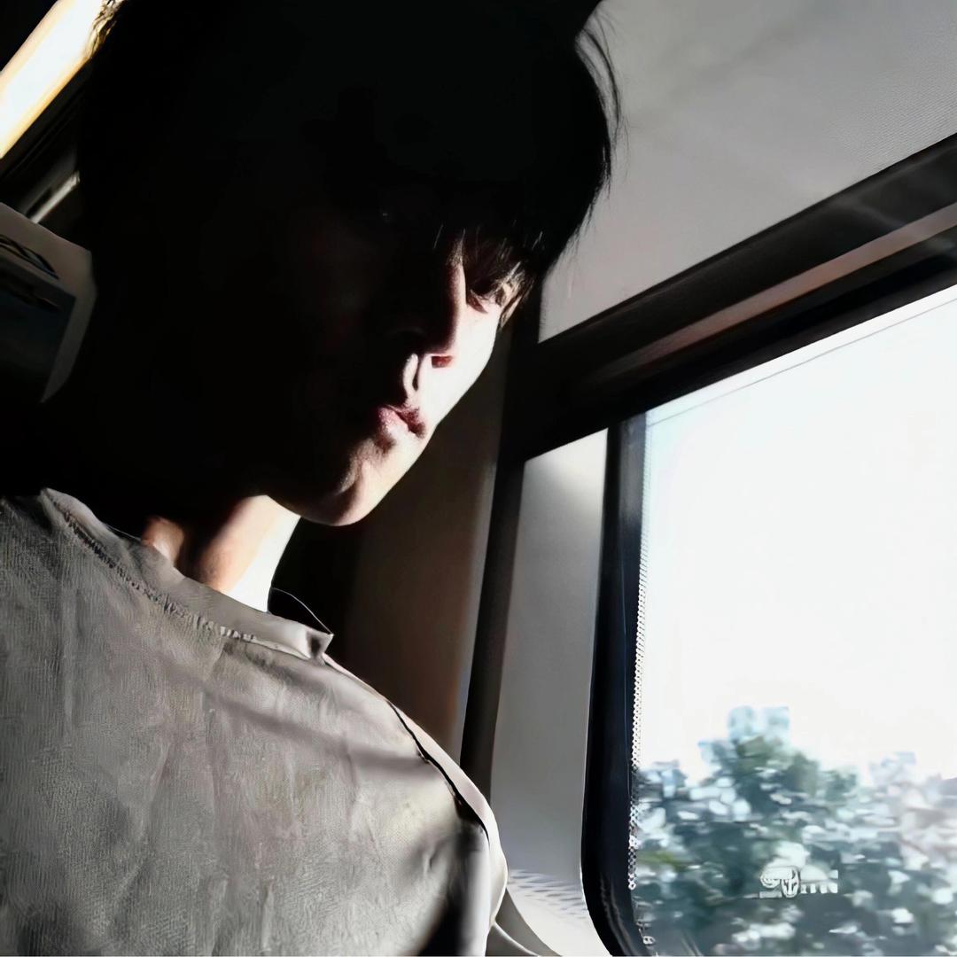 J   .