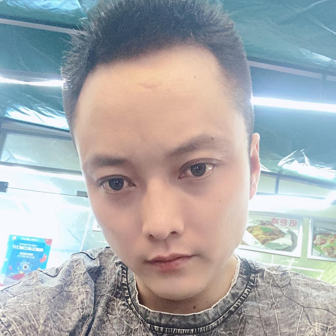 范少爷