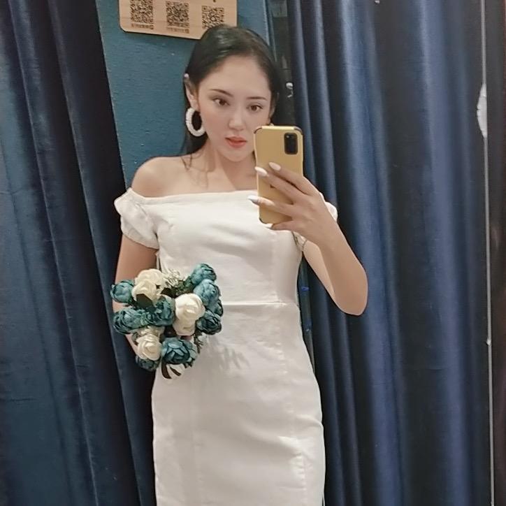 阿迪娜服装店厂家直销