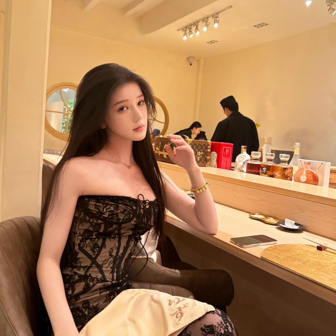 曾牛.