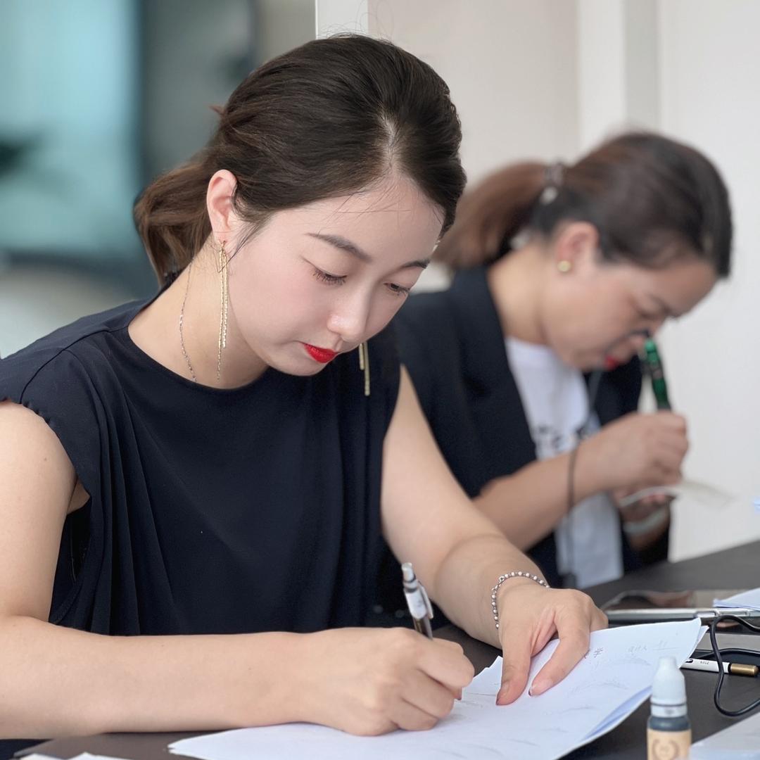 临汾美学设计 • 青兰