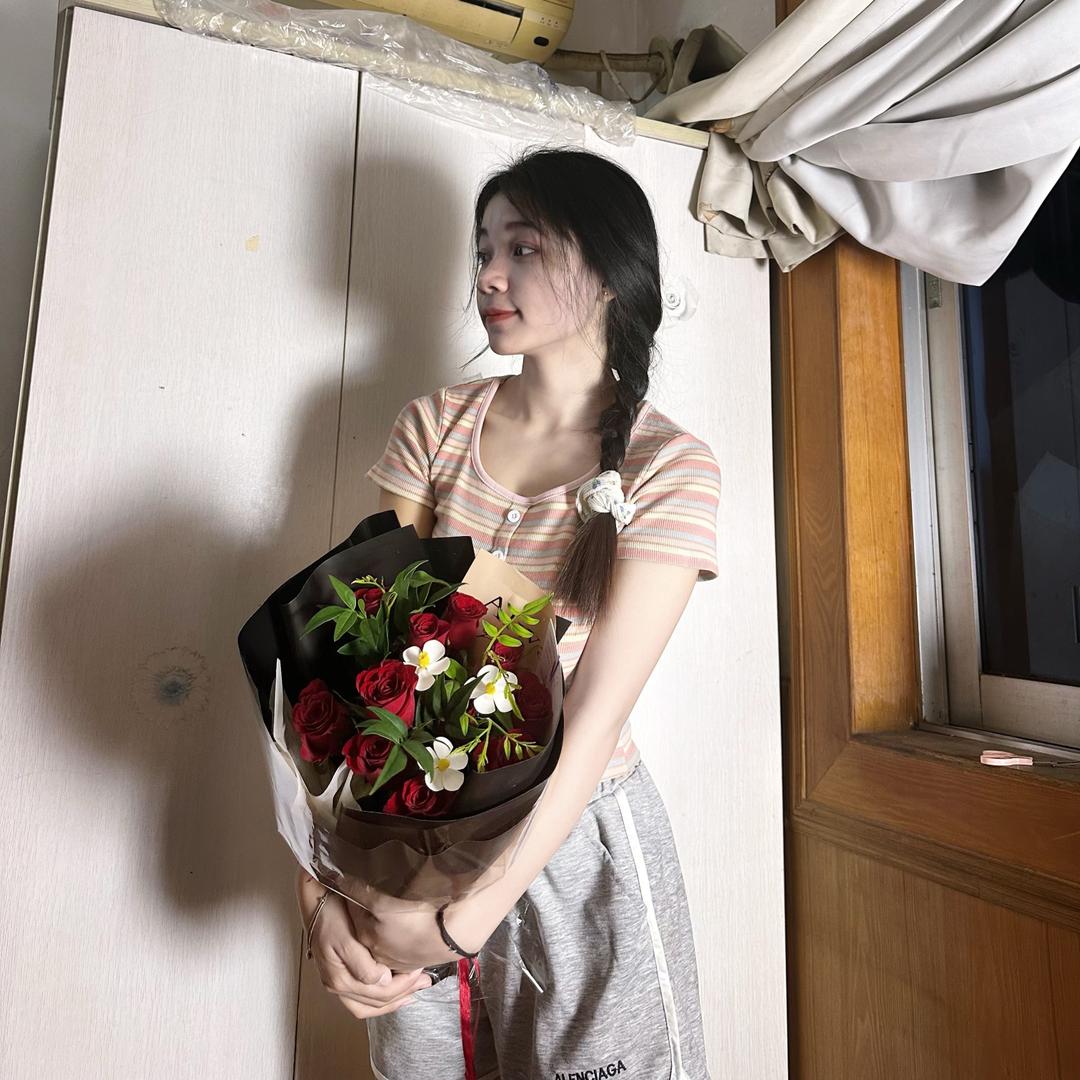 小龙宝🇱🇦老挝女孩