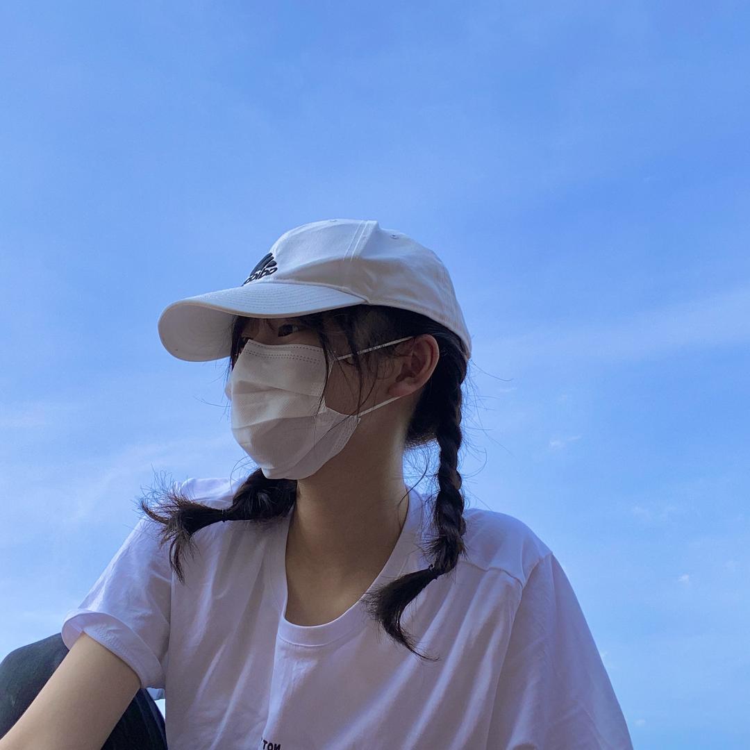 爱吃鸡腿堡的派大星