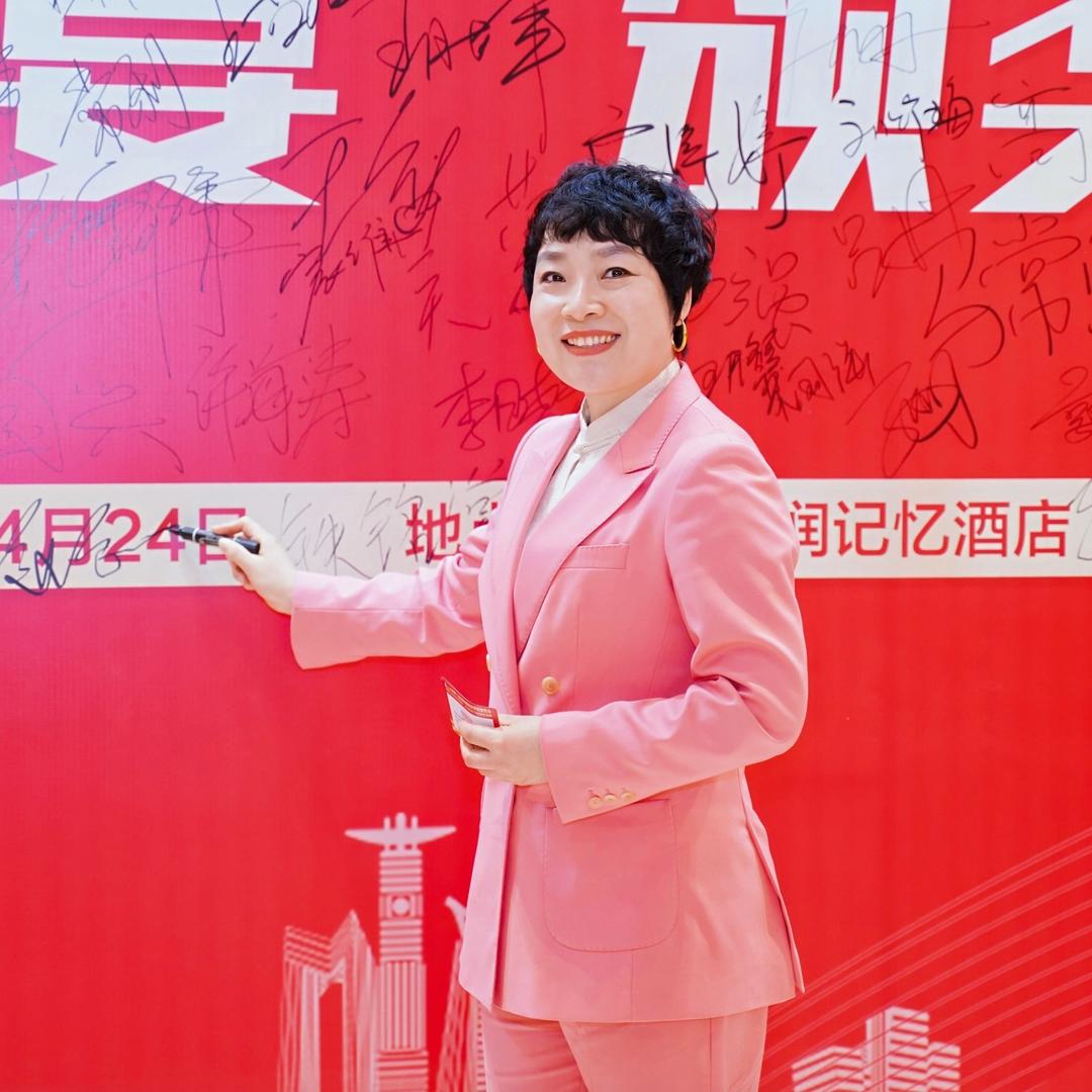 围裙奶奶下饭菜面馆