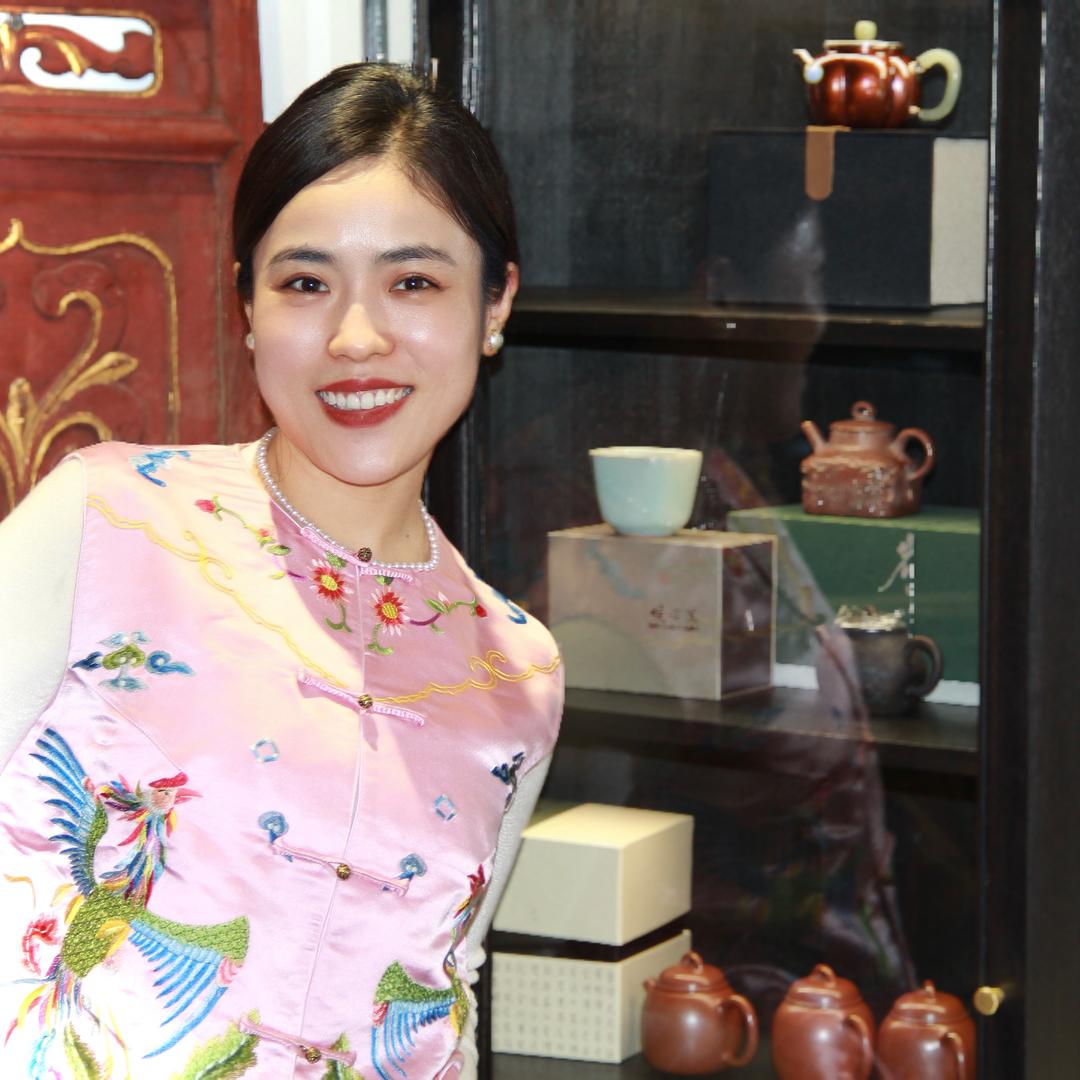 燕子观茶