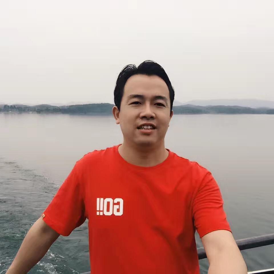 皮衣哥