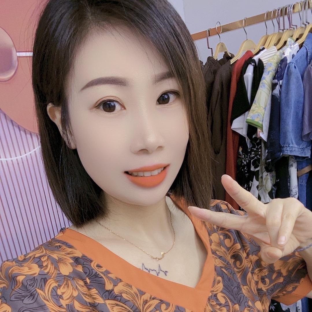 沐夏精品妈妈装