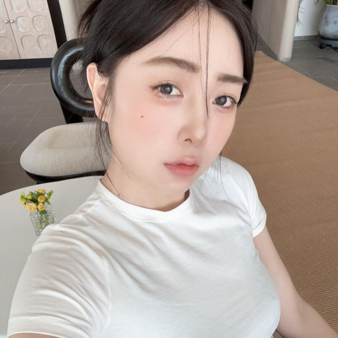 孟小姐