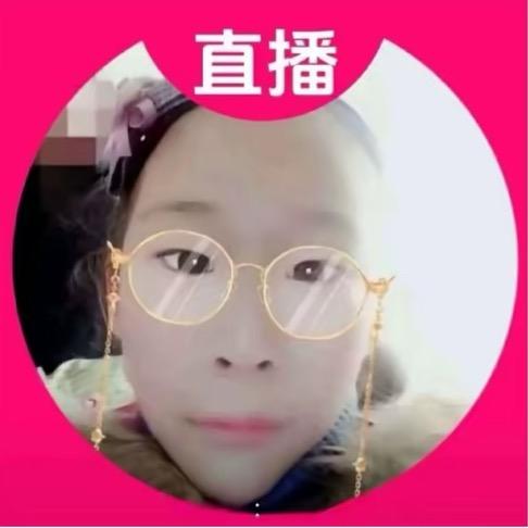 少羽站我旁边像天使