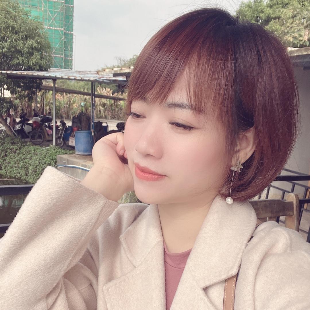 我是芸紫吖