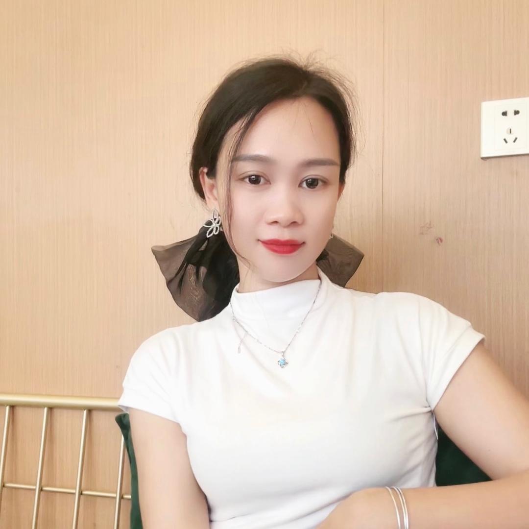 静静~🐷