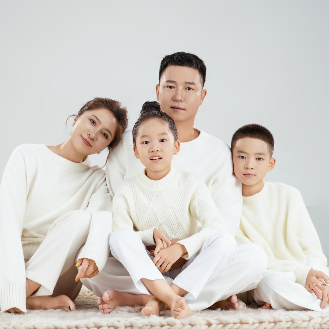 小、🌸脚色€、