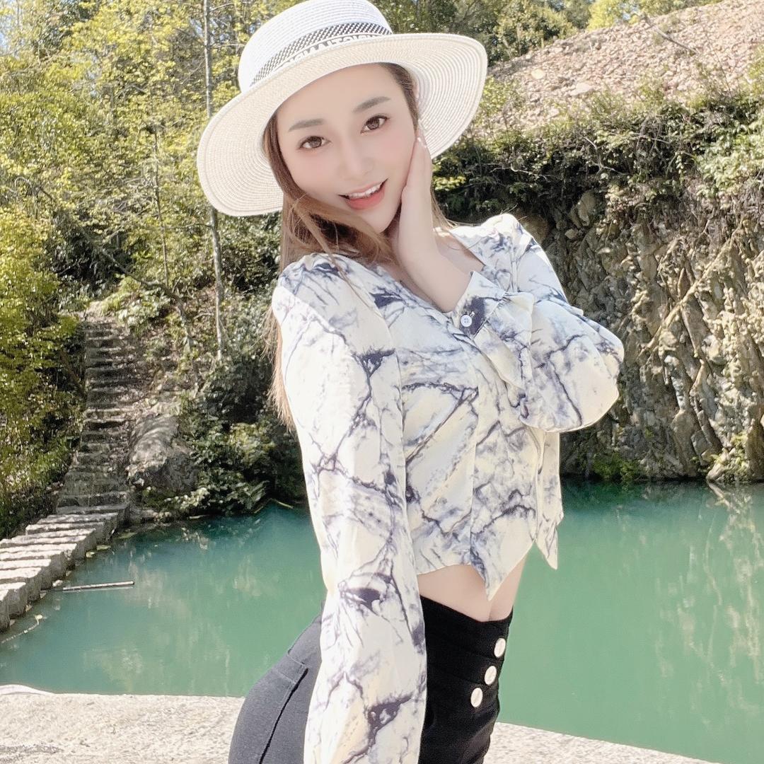 @小酒窝💃