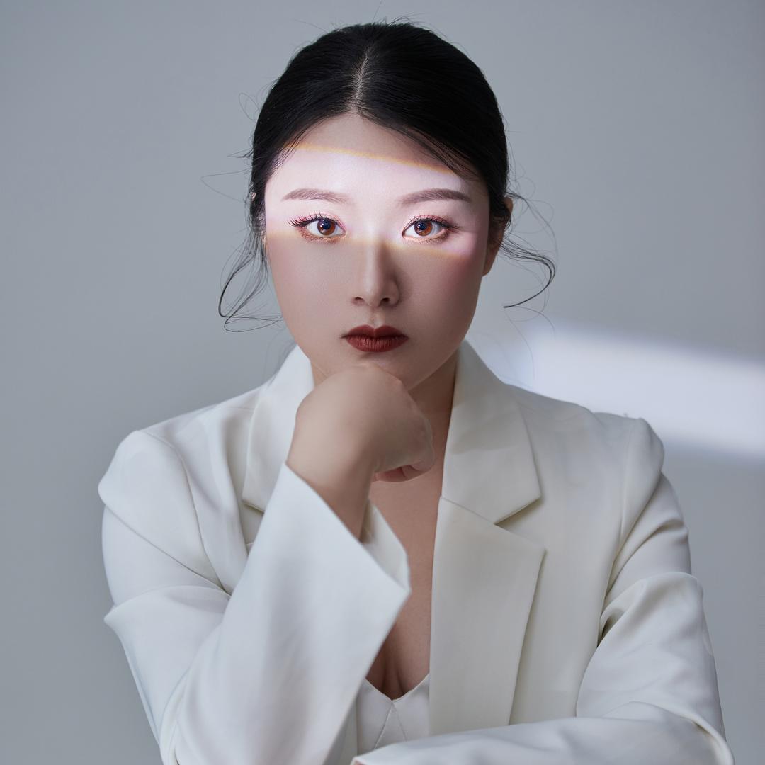 爱撸妆的钰小钰