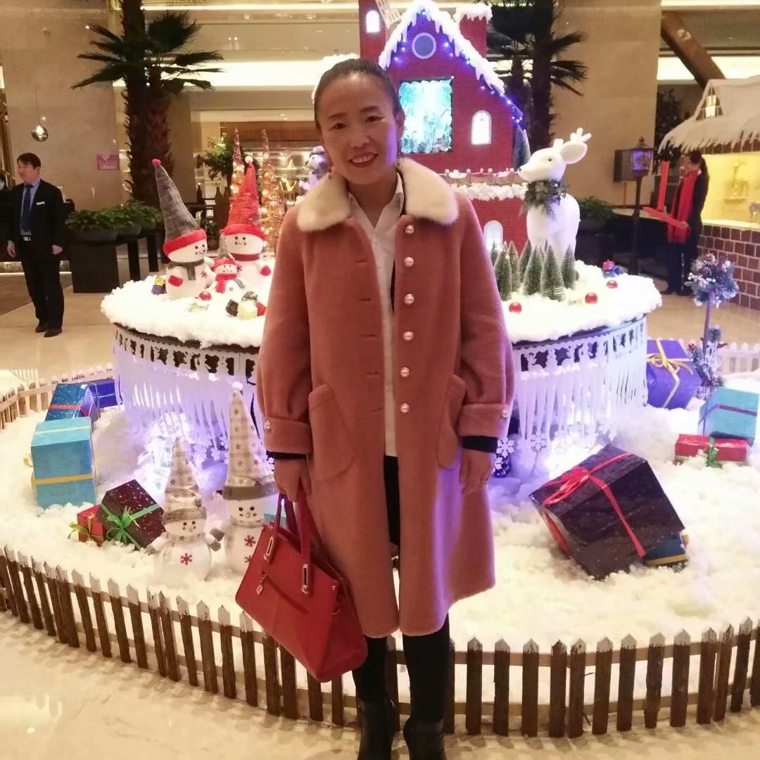 丁雪霞（妮妮））