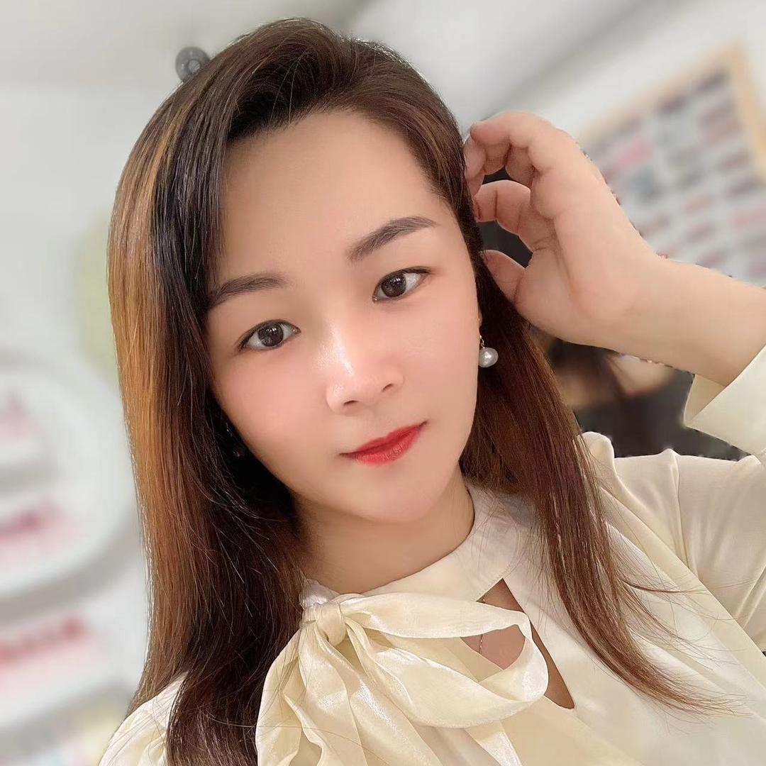 轻妍美甲美睫店