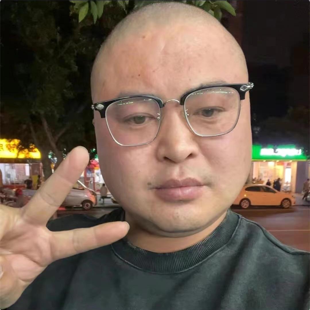 高冷的小丸子