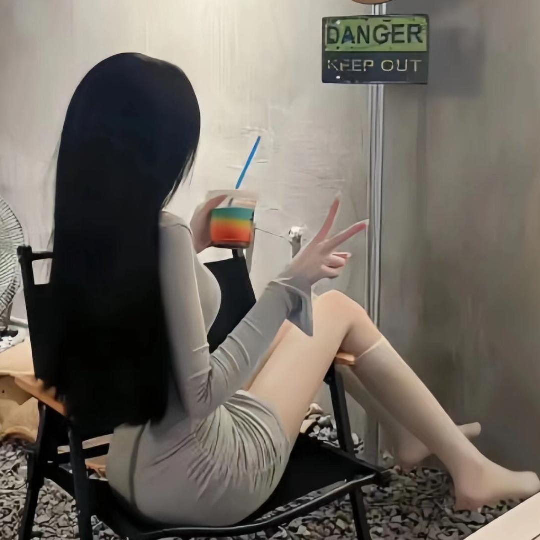 鹿露吖