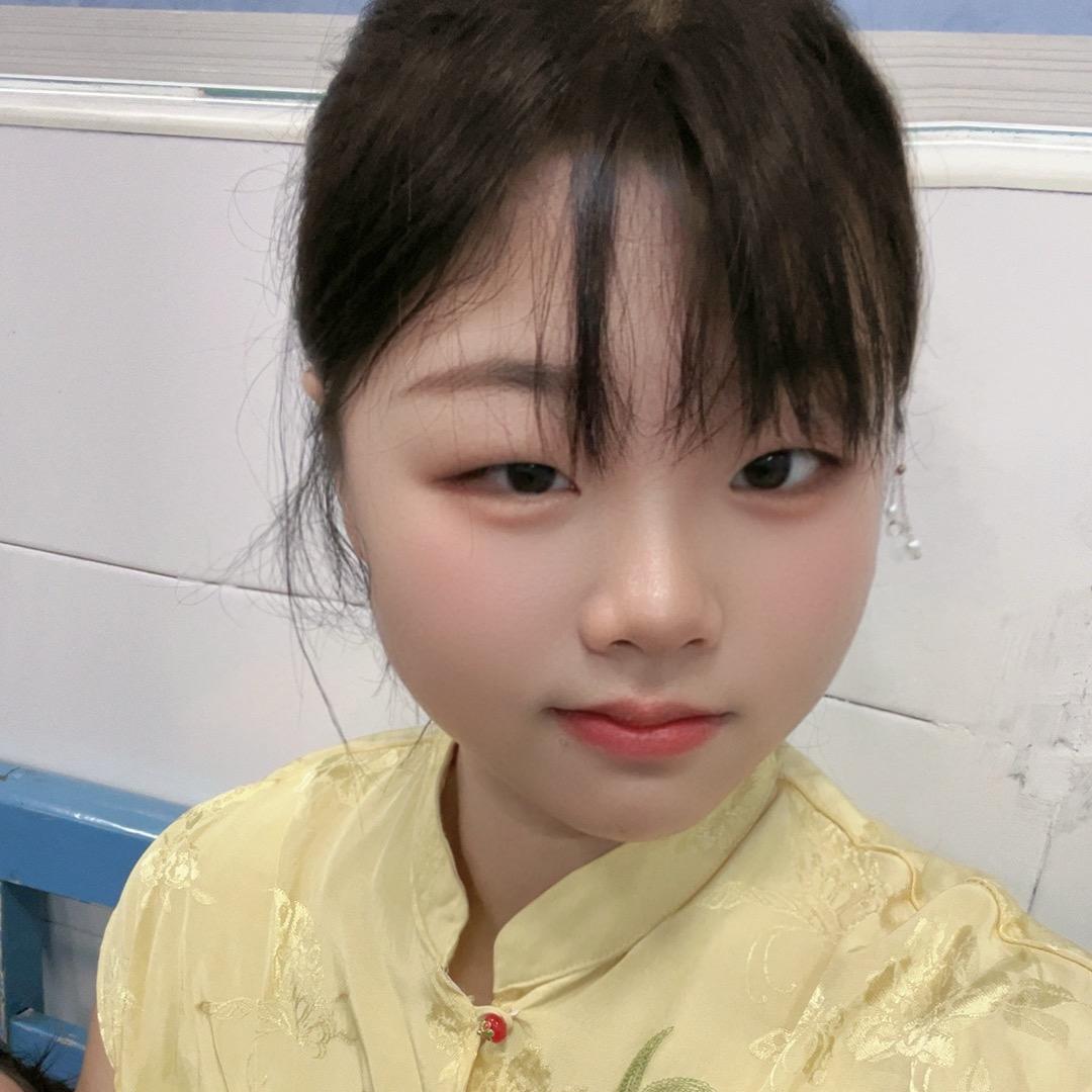 🍡雅雅呢