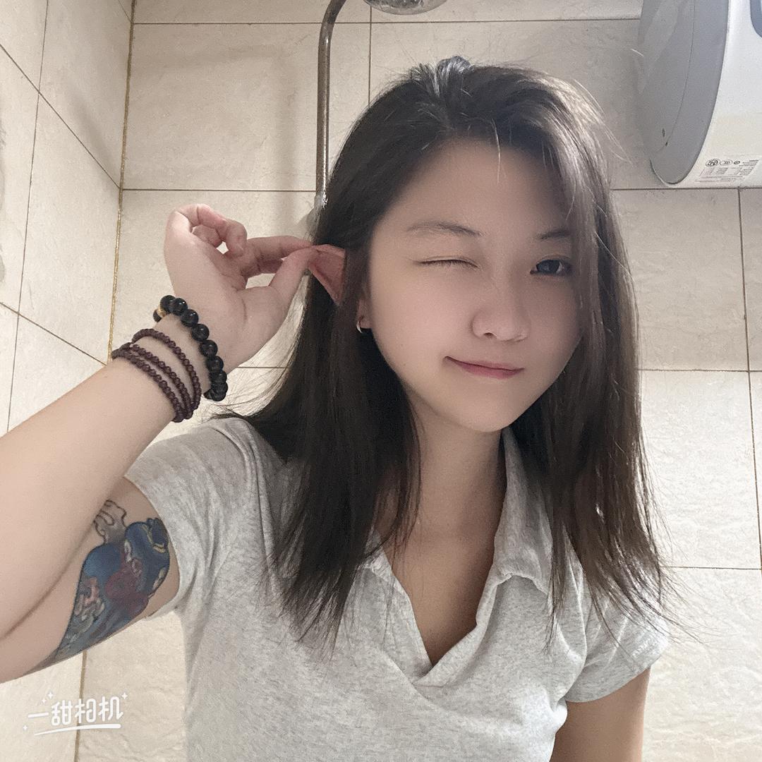Y_.