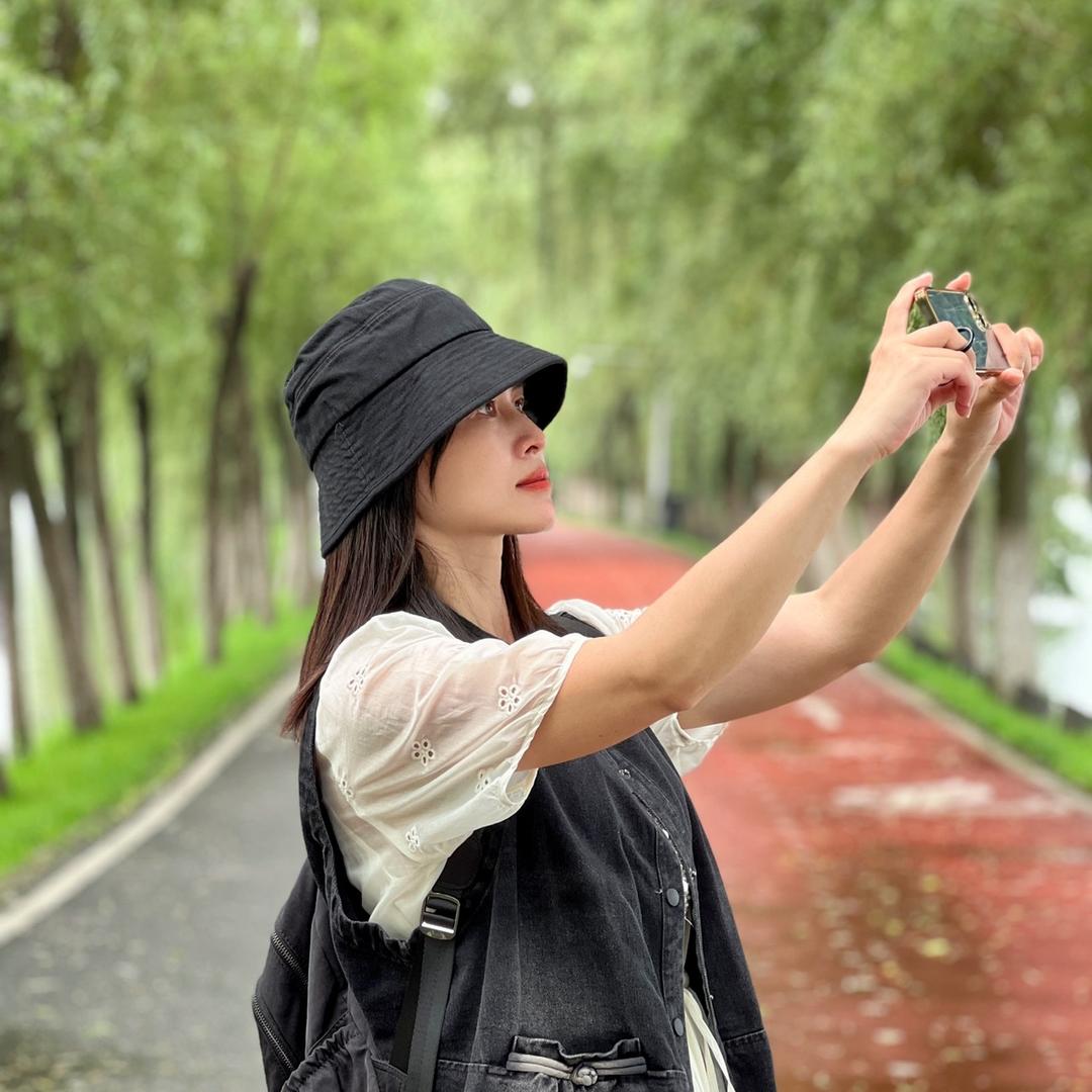 英子（手机摄影）@抖音