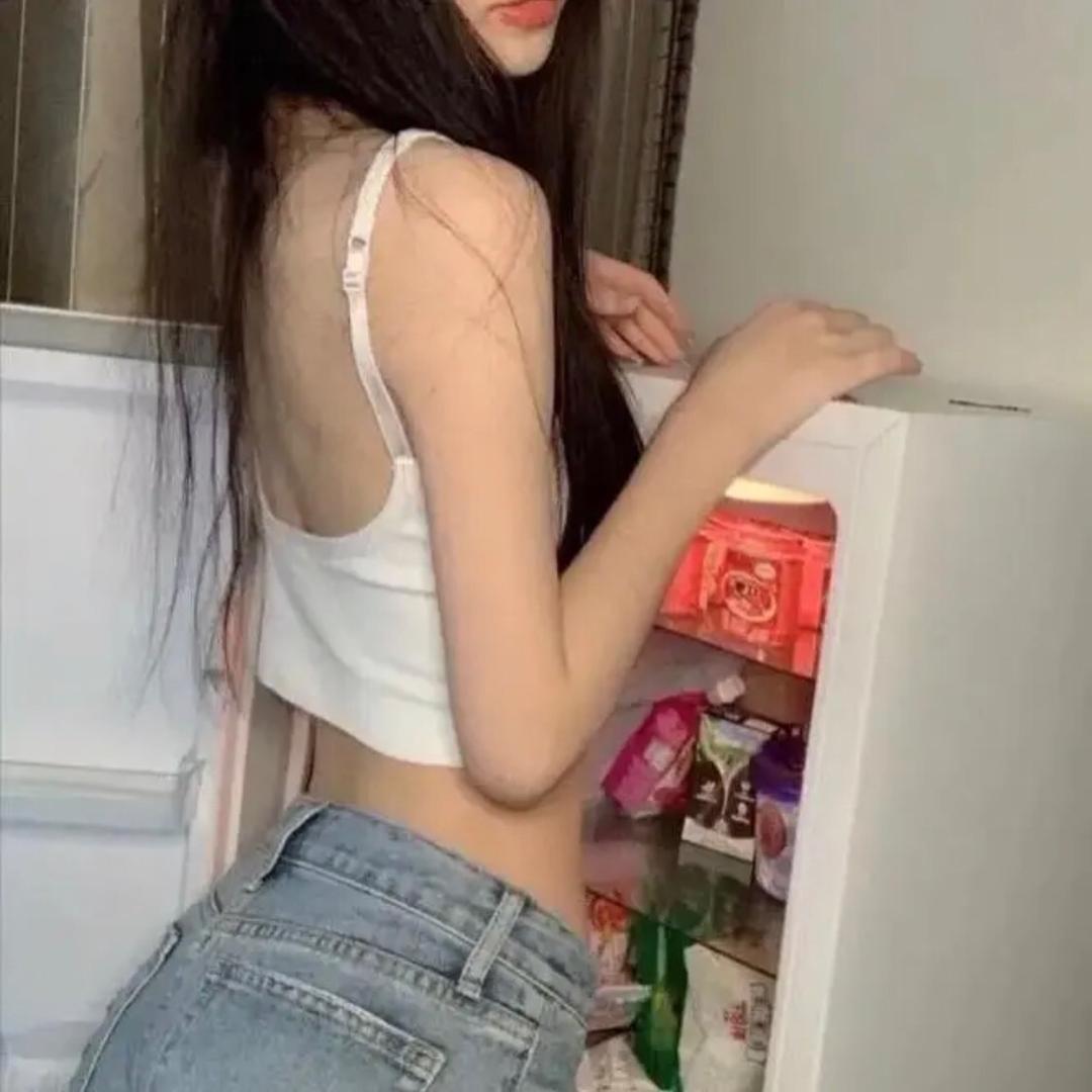 小美.