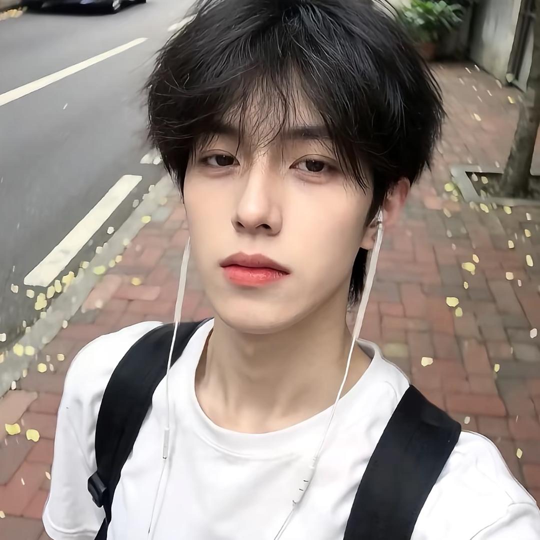 太阳娱乐✨小王总（招人版）