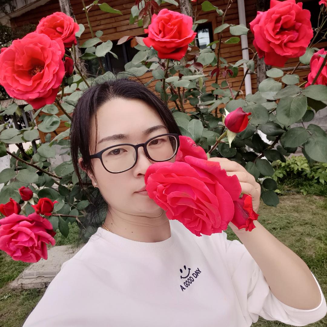 周艳…