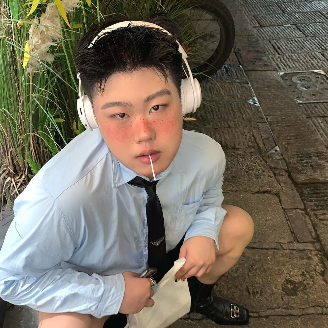 小锟爱吃糖