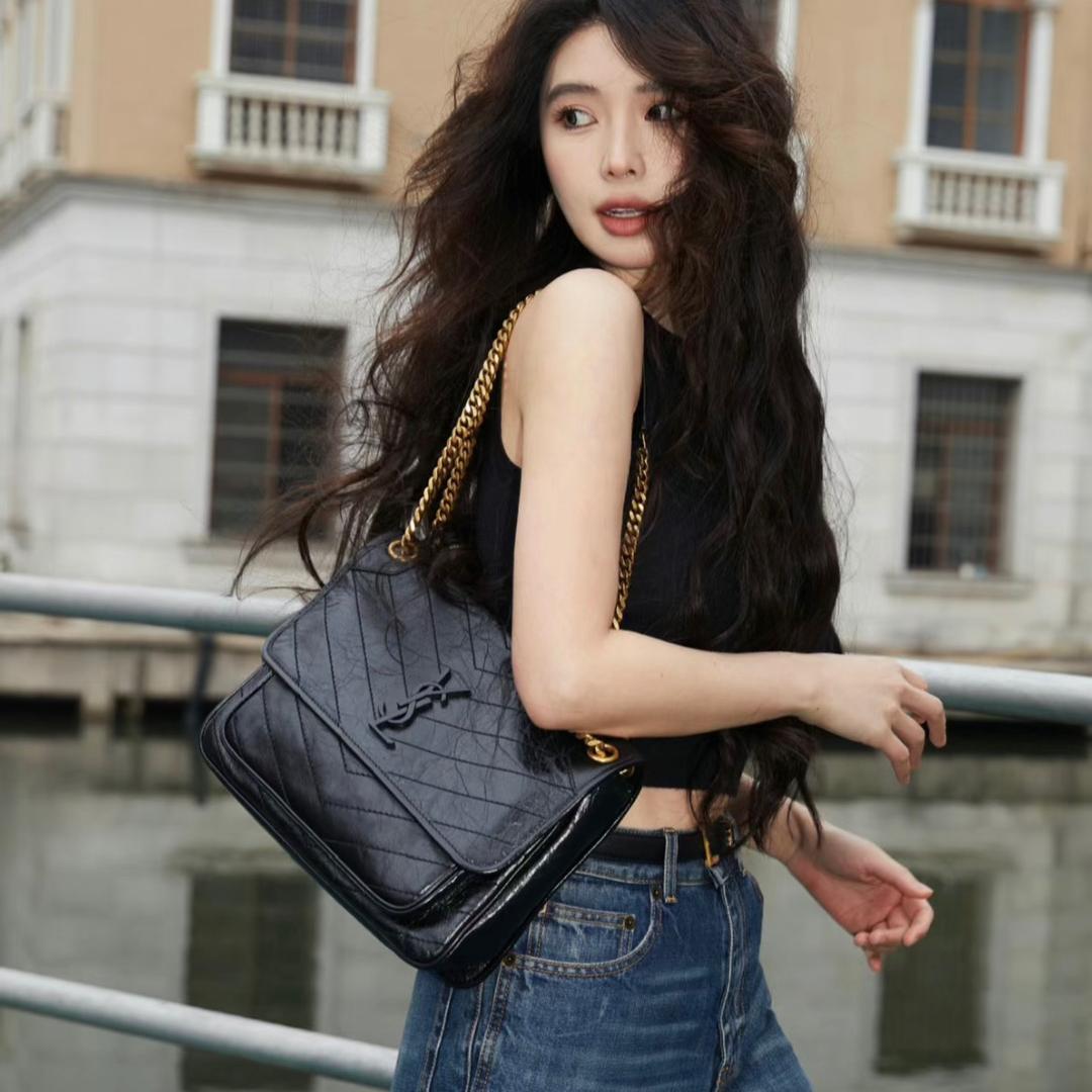 港奢女包小溪