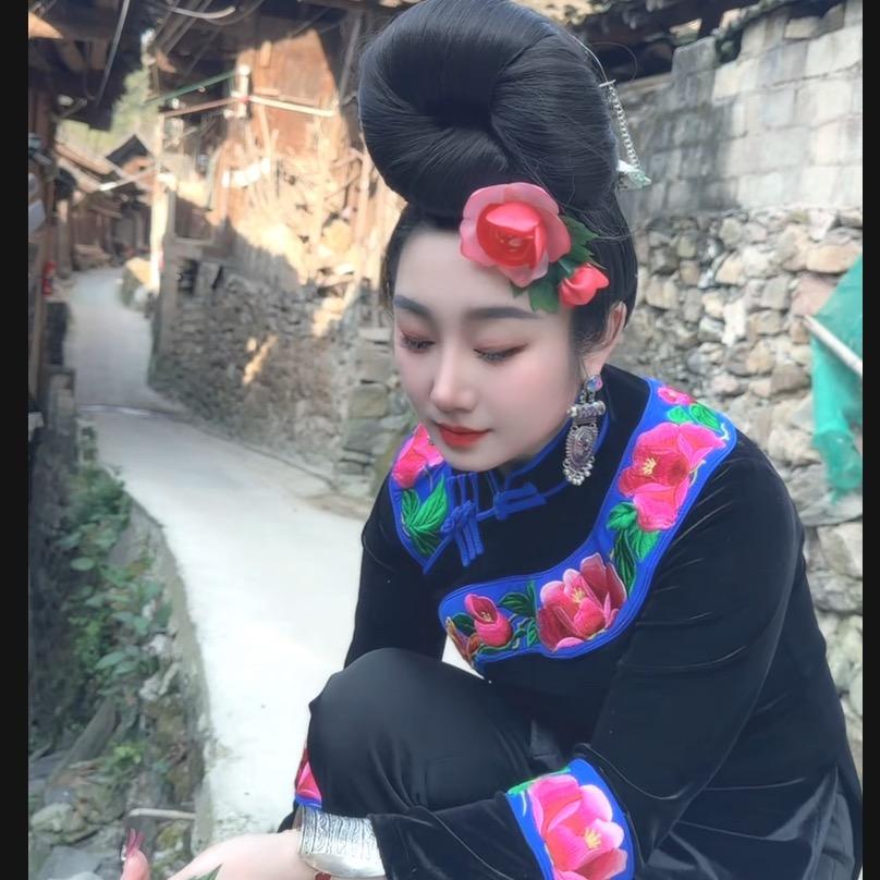 苗族婷婷🪷