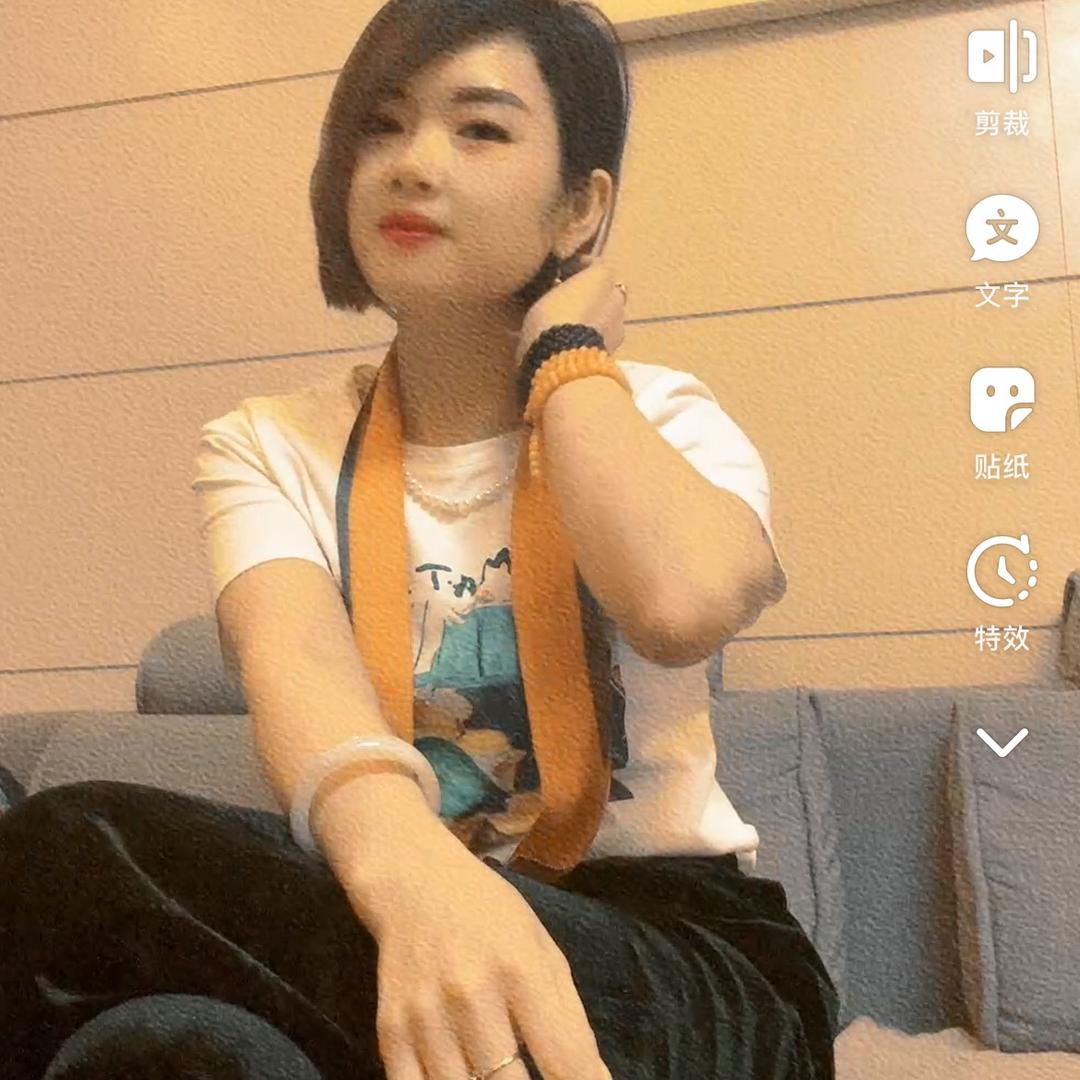 攸县开开木门*联丰地板高端定制陈娅娜