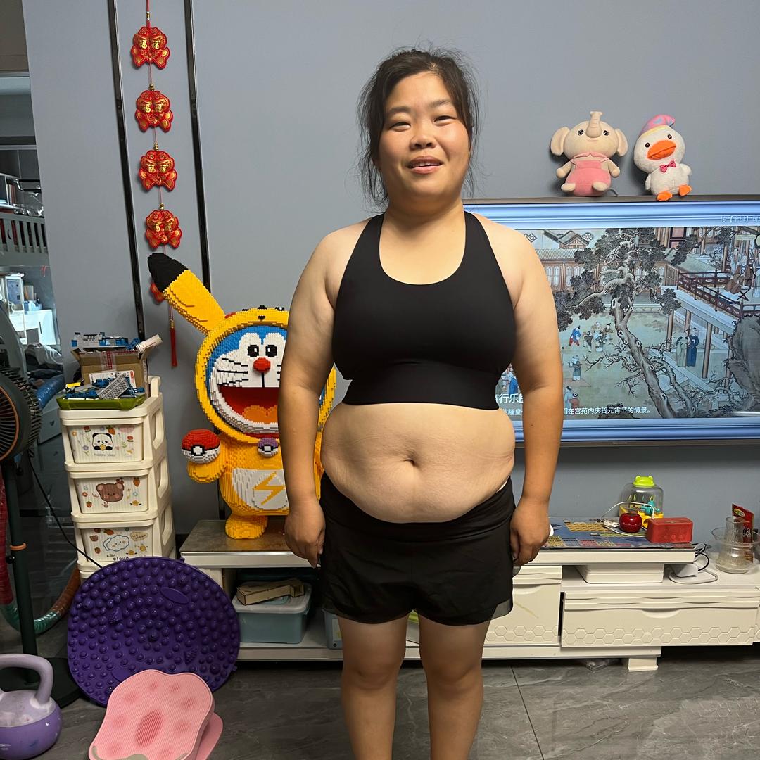 小何（爱运动）