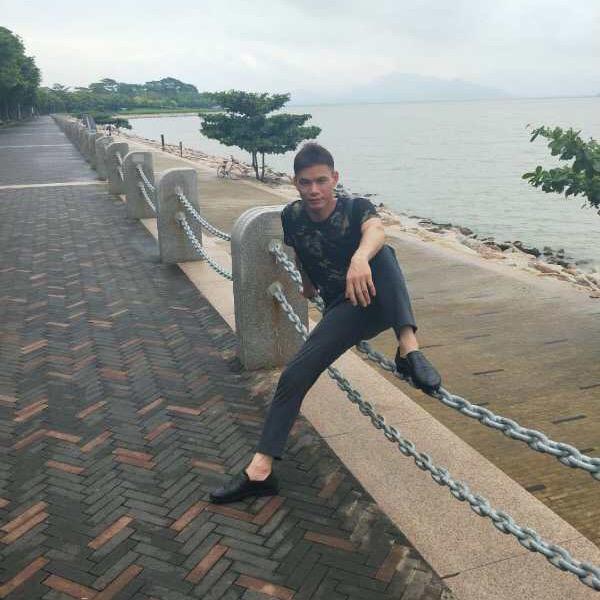 @非祢莫属^_^