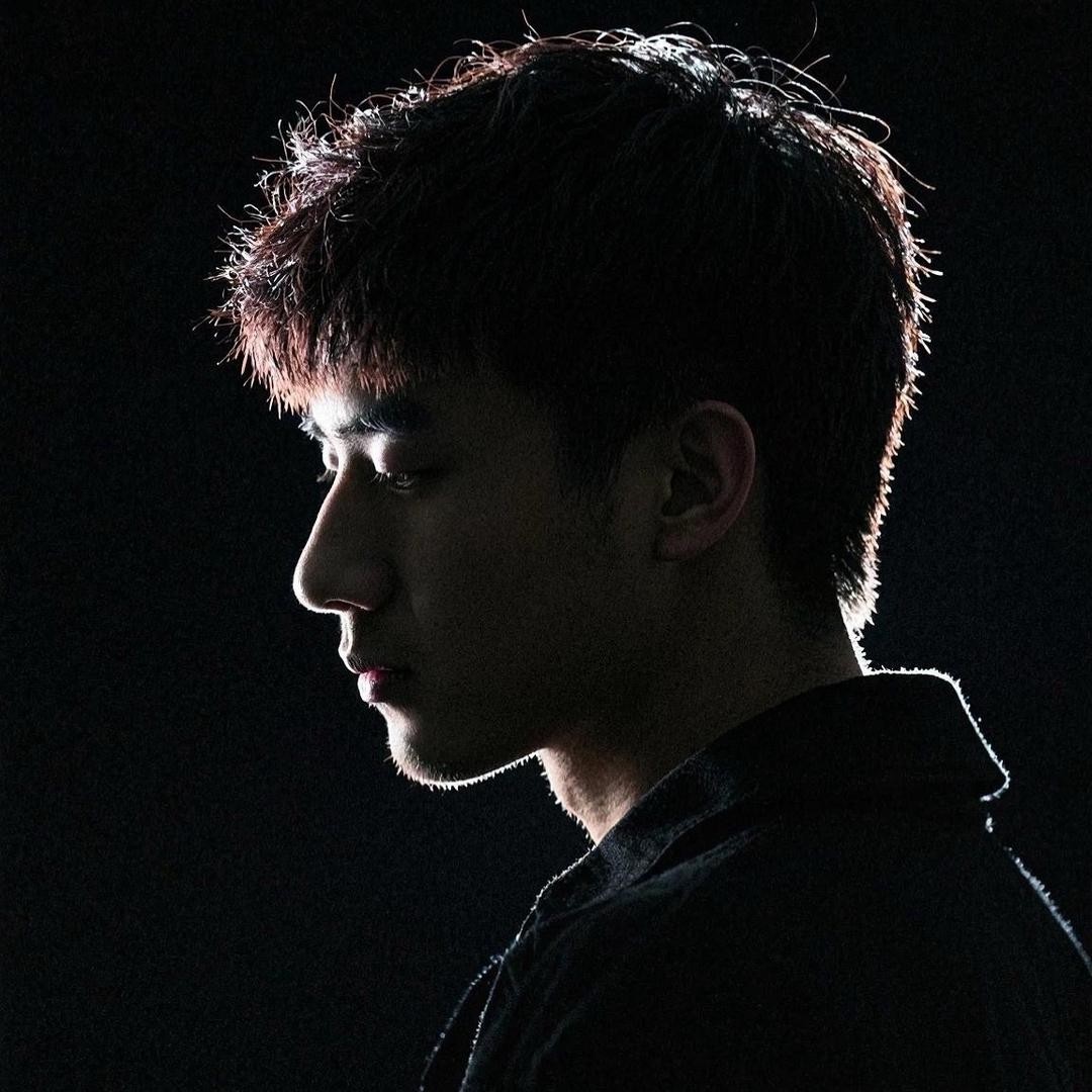 Yx