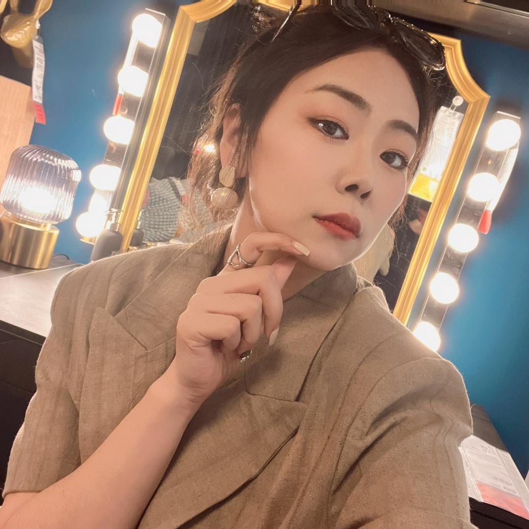 设计师阿文小号 V v来啦