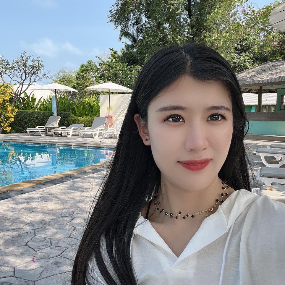 莹莹来了